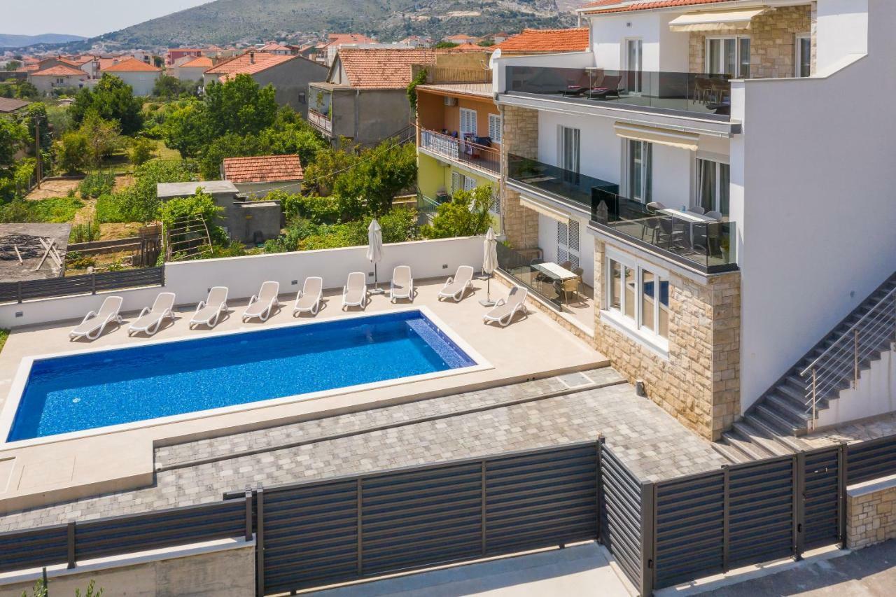 Apartments Apollo Trogir Exterior photo